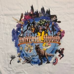 Universal‎ Studios Men Large White Short Sleeve Shirt